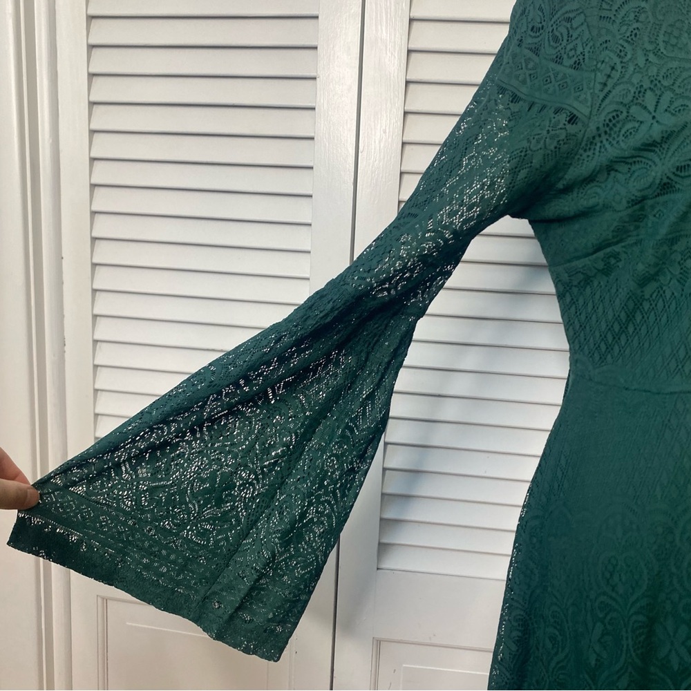 Elegant Emerald Green Lace Dress | Size XXL - Picture 5 of 6